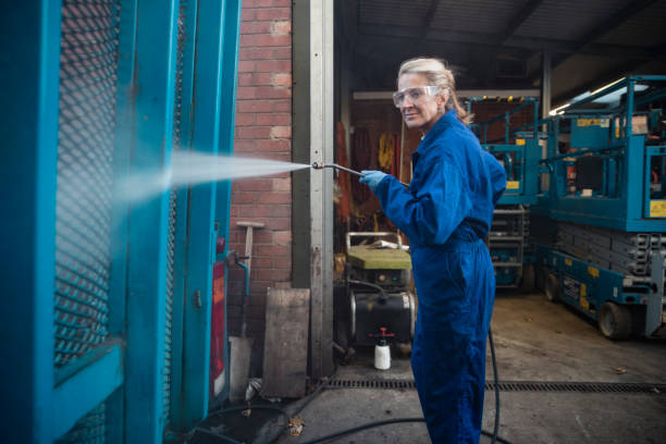 Best Garage Pressure Washing  in Hawthorne, FL
